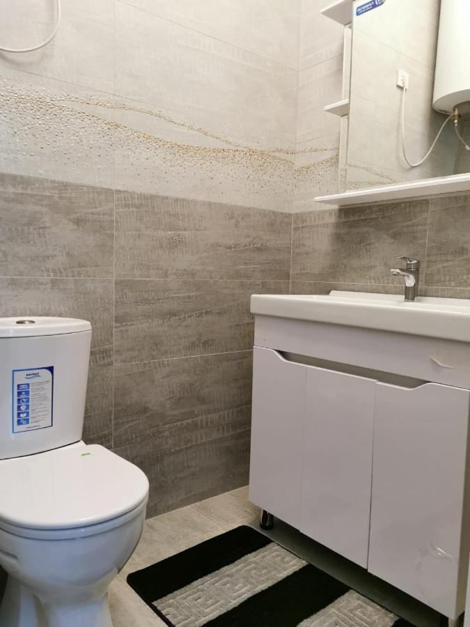 Aisha Apartment Bishkek Exterior photo